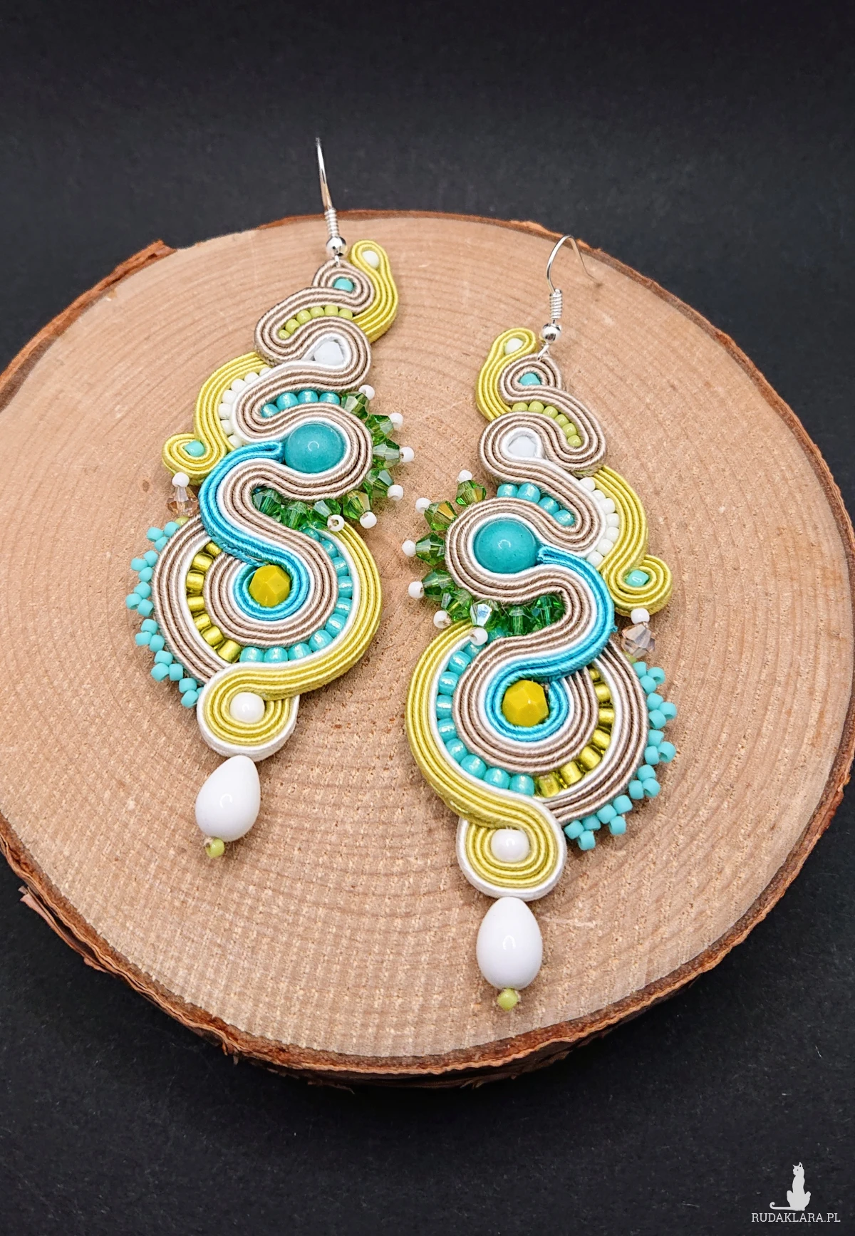 BEŻOWO-KOLOROWE KOLCZYKI SUTASZ Z JADEITAMI